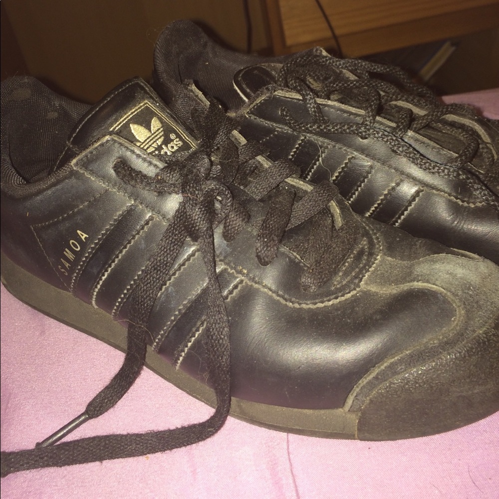 Adidas samoas