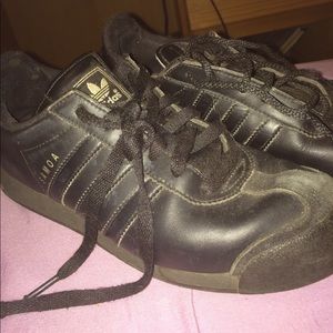 Adidas samoas