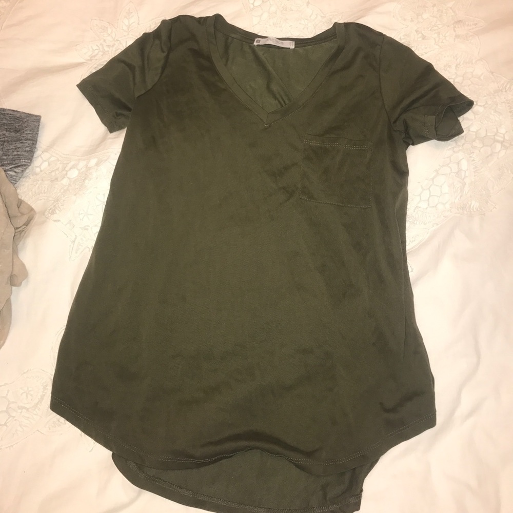 Tee shirt