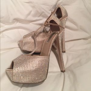 Nude blush sparkle heels
