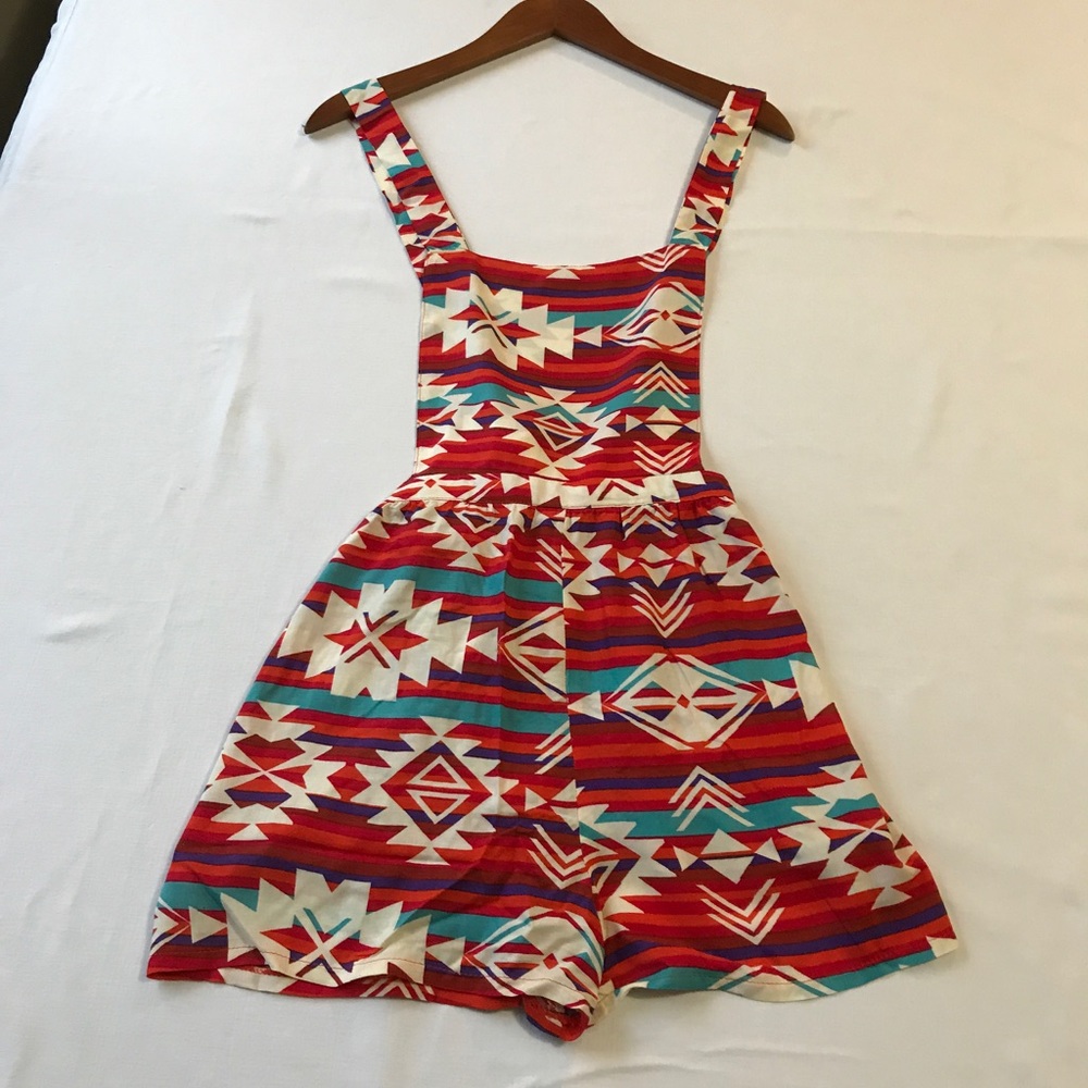 🌸Tribal print overalls
