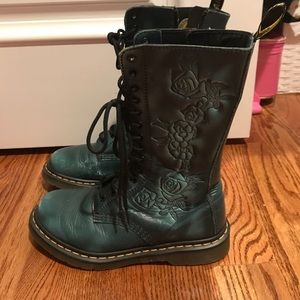 ❗️❗️SALE ❗️❗️Dr Martens teal with rose designs