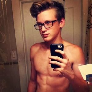 Meet your Posher, Ian