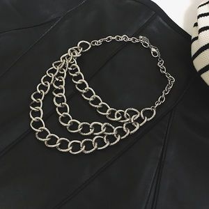Chic Chanel esque silver tone chain link necklace