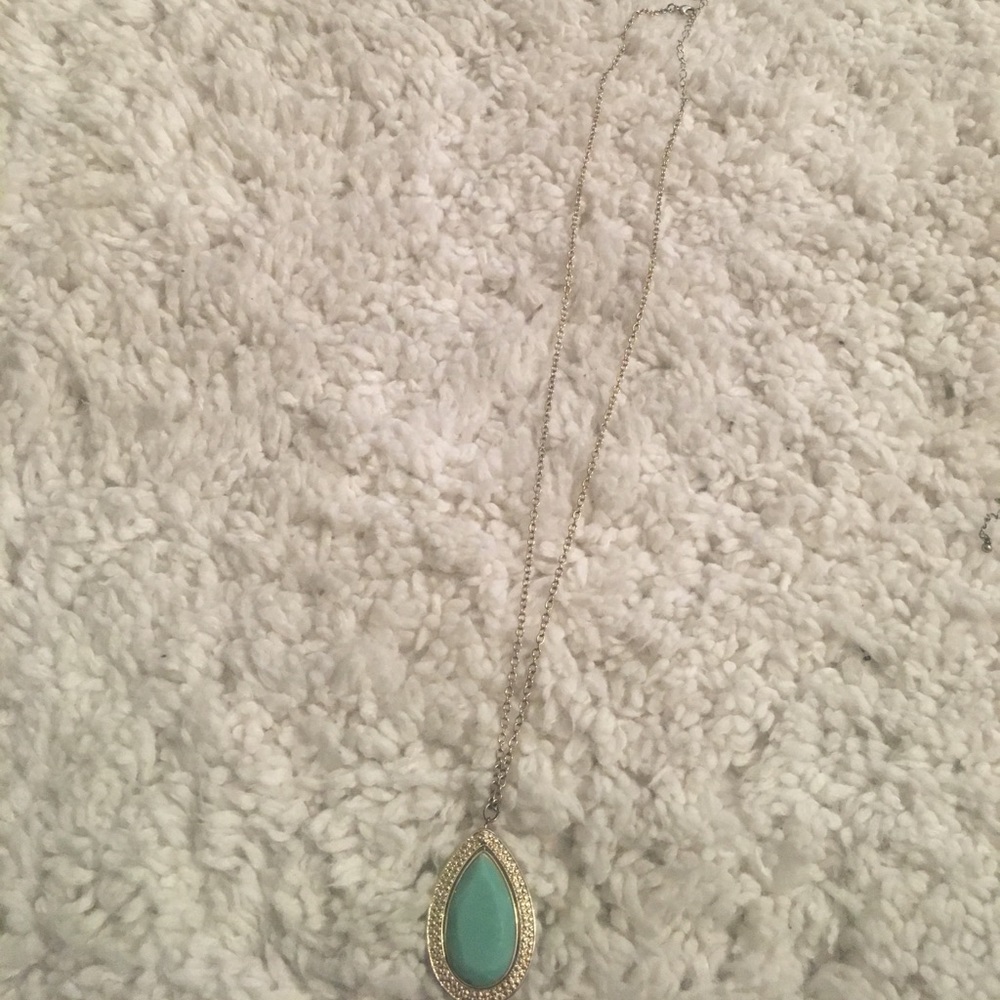 Turquoise statement necklace - Picture 3 of 3