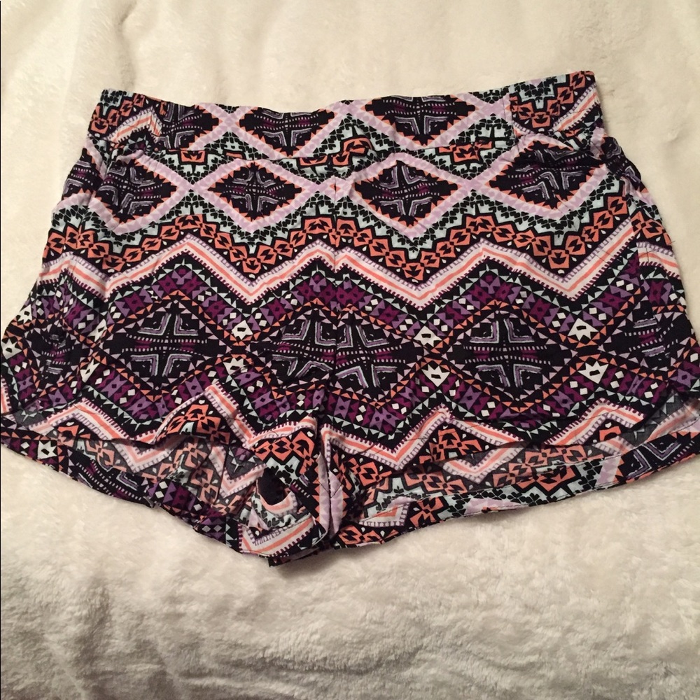 Aztec-patterned shorts