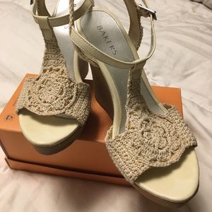 Bakers Crochet Creme Wedges