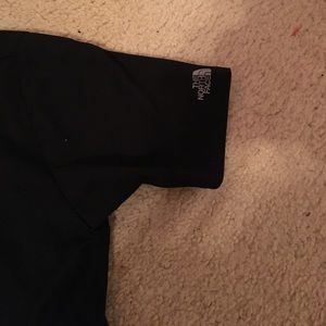 Dicks sporting good north face shirt