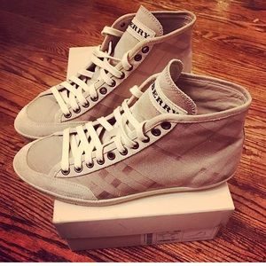 Burberry sneakers