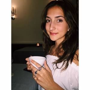 Meet your Posher, Sophia