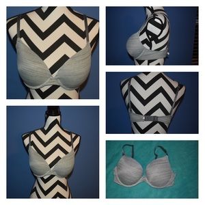 Victoria's Secret PINK 34 D Push-Up Bra💓