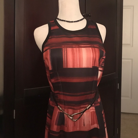 Dress - Picture 3 of 4