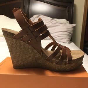 MIA Brown Wedges