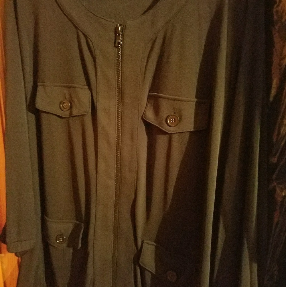 Woman's Sejour black top