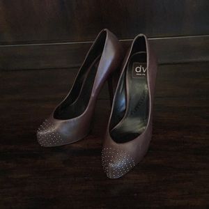 Dolce Vita "Maren" Pump with Silver Studded Toe