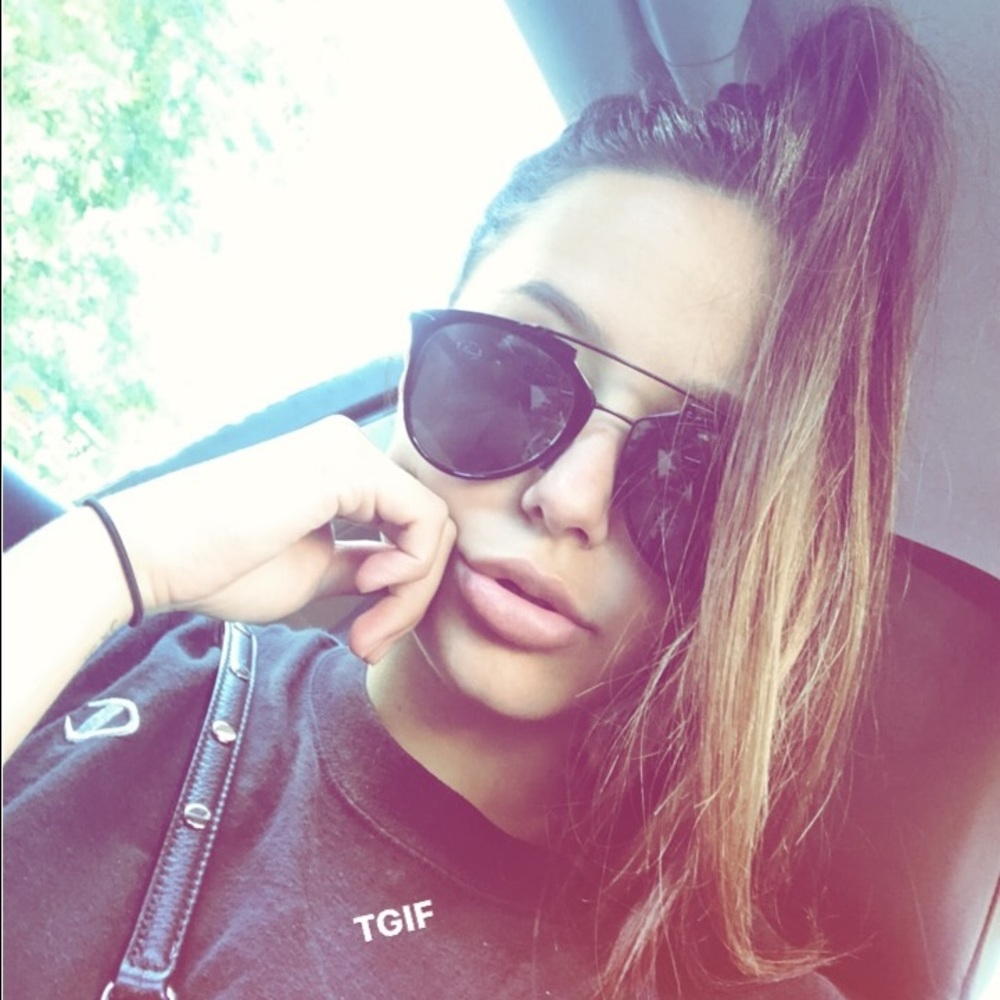 Meet your Posher, Natasa