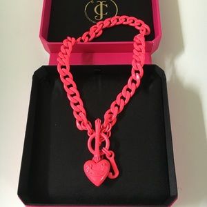 Juicy Couture Heart Banner necklace