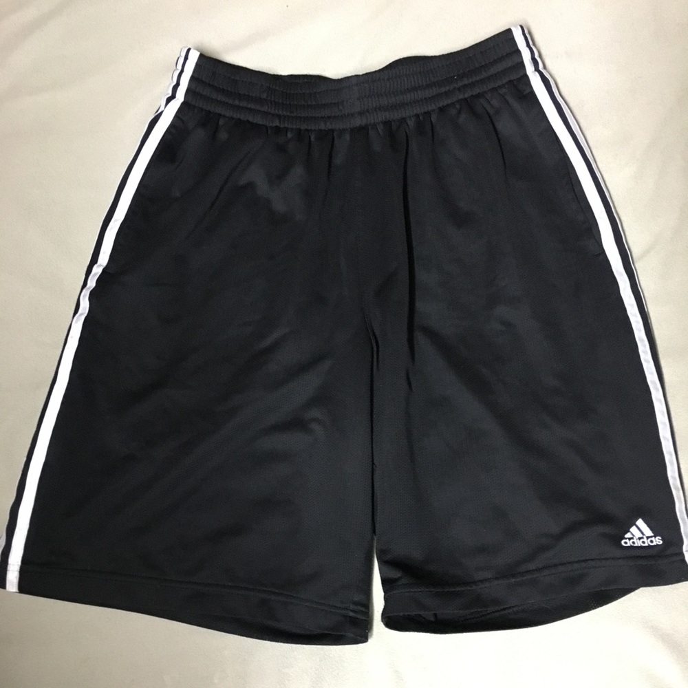 Adidas basketball shorts NWOT
