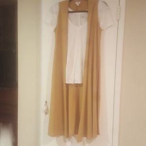 Highly desirable lularoe mustard color joy