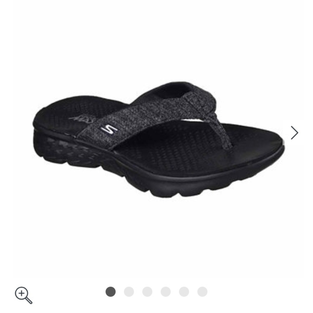 Skechers Gogo mat flip flops