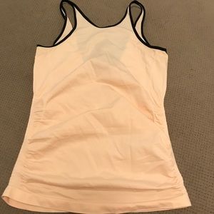 Lululemon tanks sz 6. No flaws