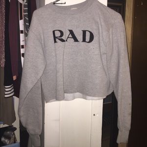 Sweatshirt
