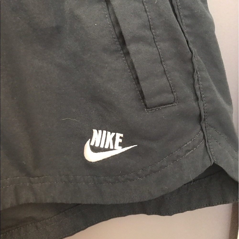 Nike Shorts ⚽️🏐⚾️🎾 - Picture 2 of 4