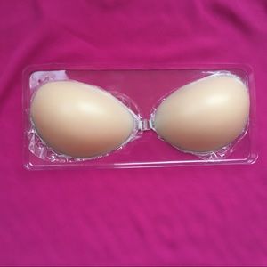 Nude Strapless & Backless Silicone Bra