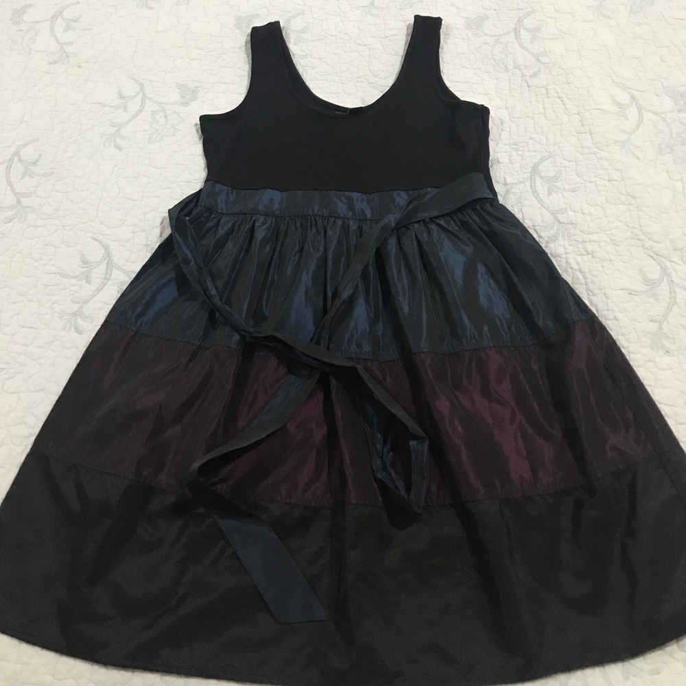 Multi-colored sleeveless dress. Brand new!