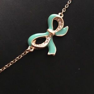 Banana Republic bowtie necklace