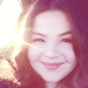 Meet your Posher, Cynthia