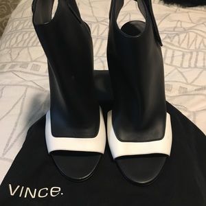 Agatha Colorblock Sandal