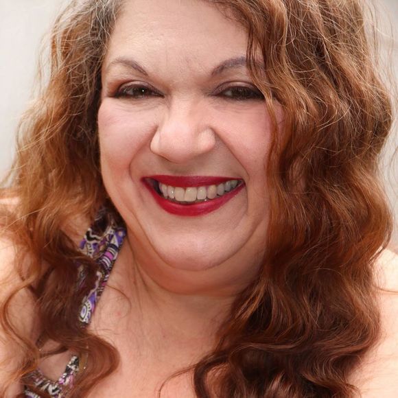 Meet your Posher, Roseann - Picture 1 of 1