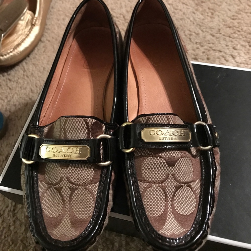 Coach size 7 used 4times