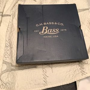 Waterproof bass boots