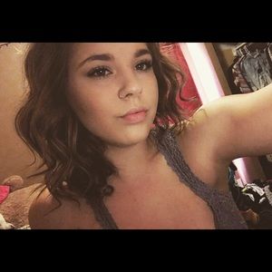 Meet your Posher, Vanessa