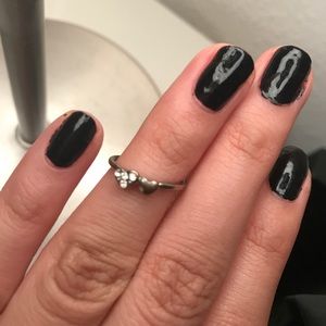 ⭐️SOLD⭐️ Silver midi ring