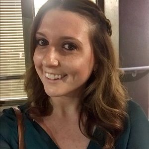 Meet your Posher, Lindsey
