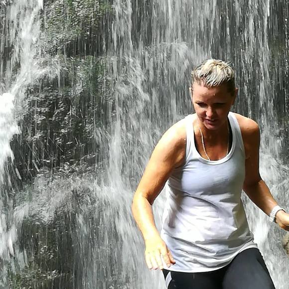 Meet your Posher, Tracy - Picture 1 of 1