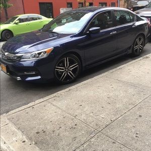 Meet your Posher, Eylin