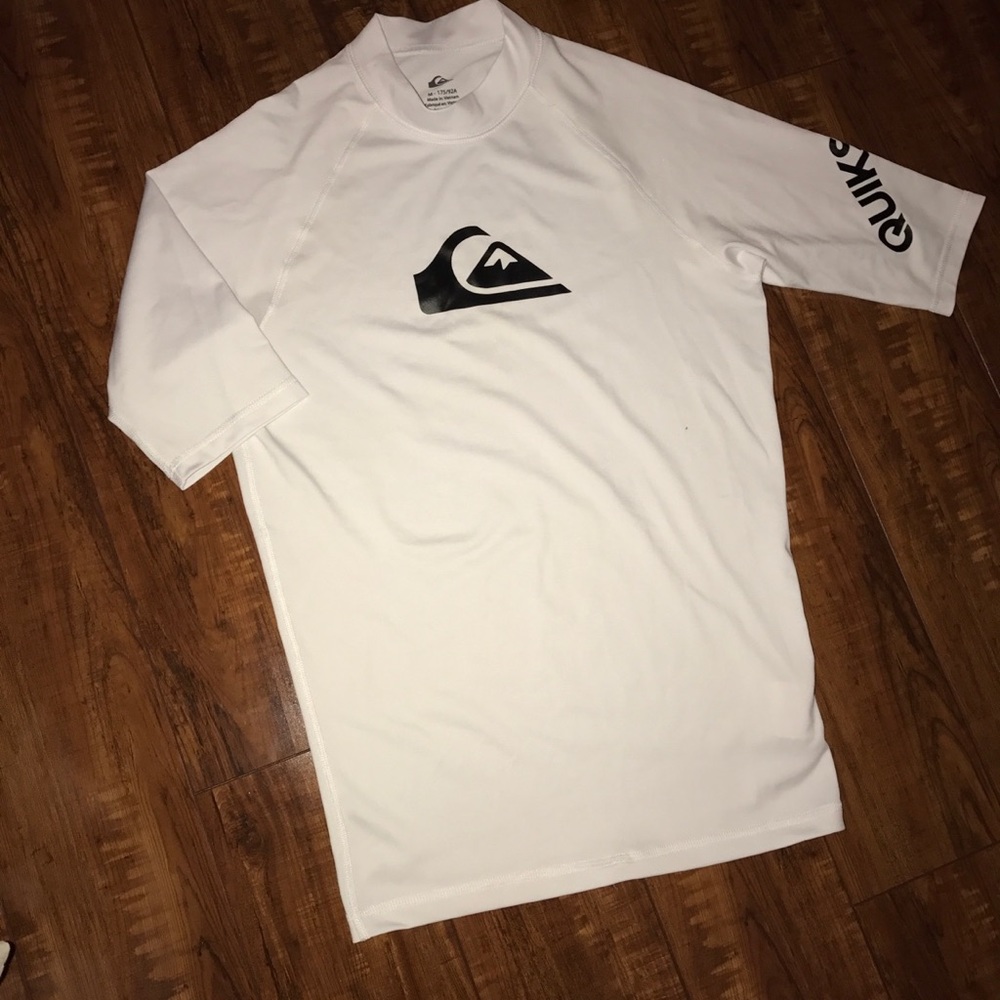 Quicksilver white rash guard
