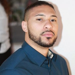 Meet your Posher, Adrian