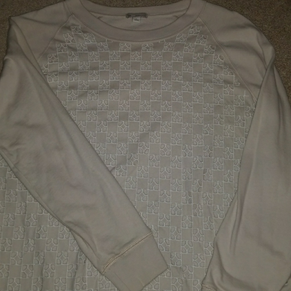 Mesh sweater