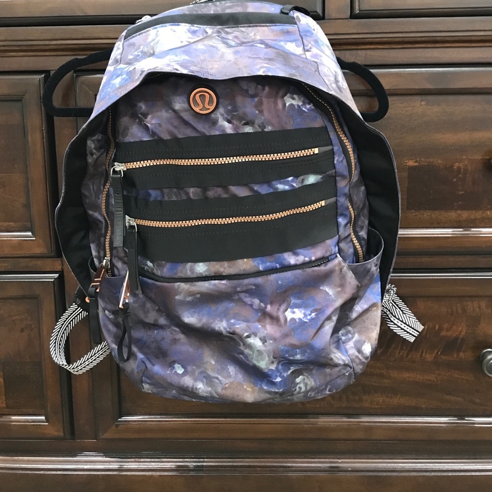Lululemon Pack to Reality Moody Mirage