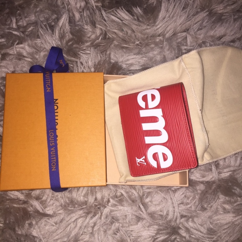 Supreme x Louis Vuitton Bi Fold Wallet (SOLD)
