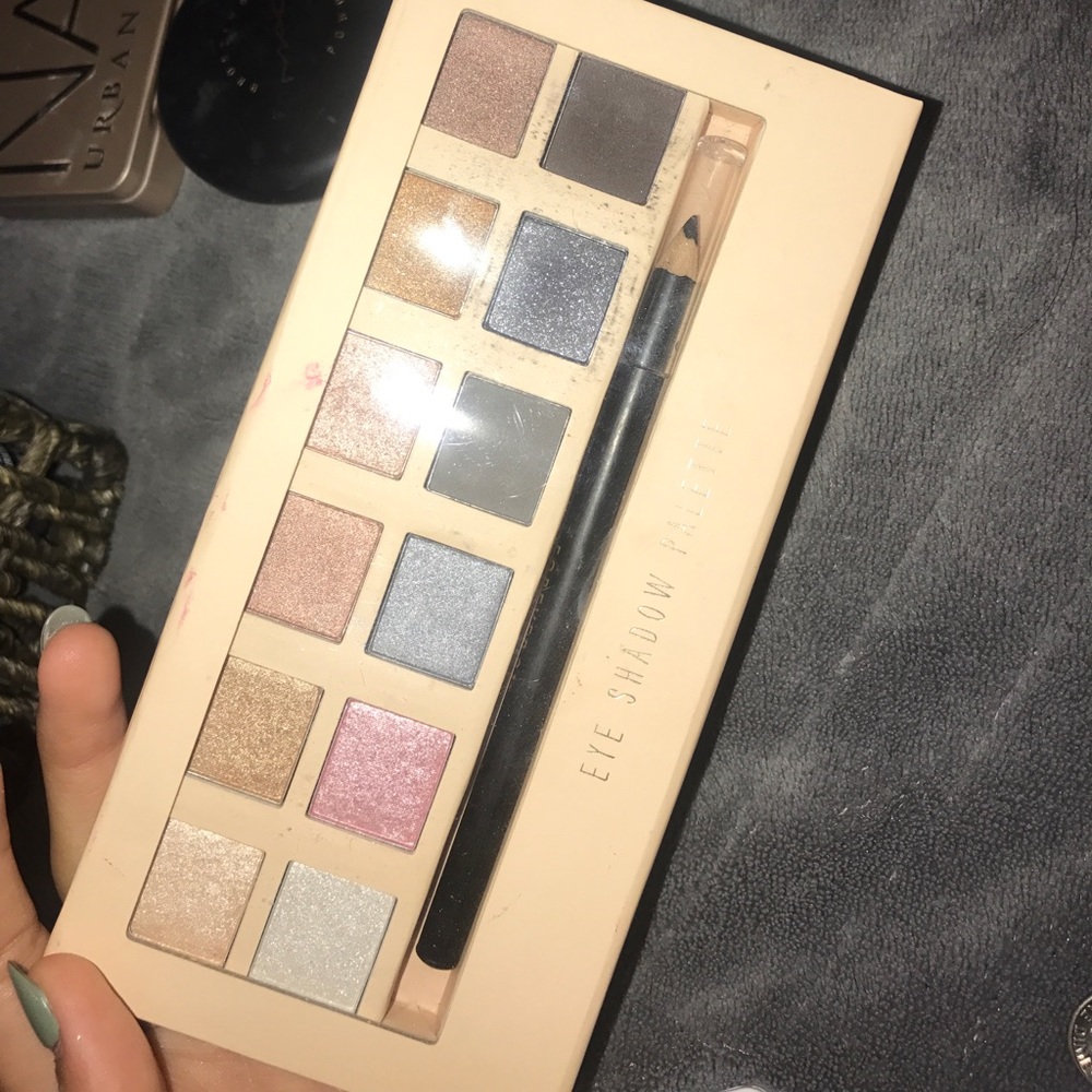 Forever 21 Eyeshadow Palette