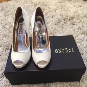 Badgley Mischka heels. Only worn once!