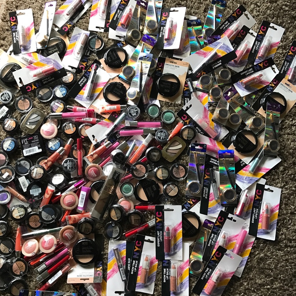 Makeup set - Picture 7 of 8