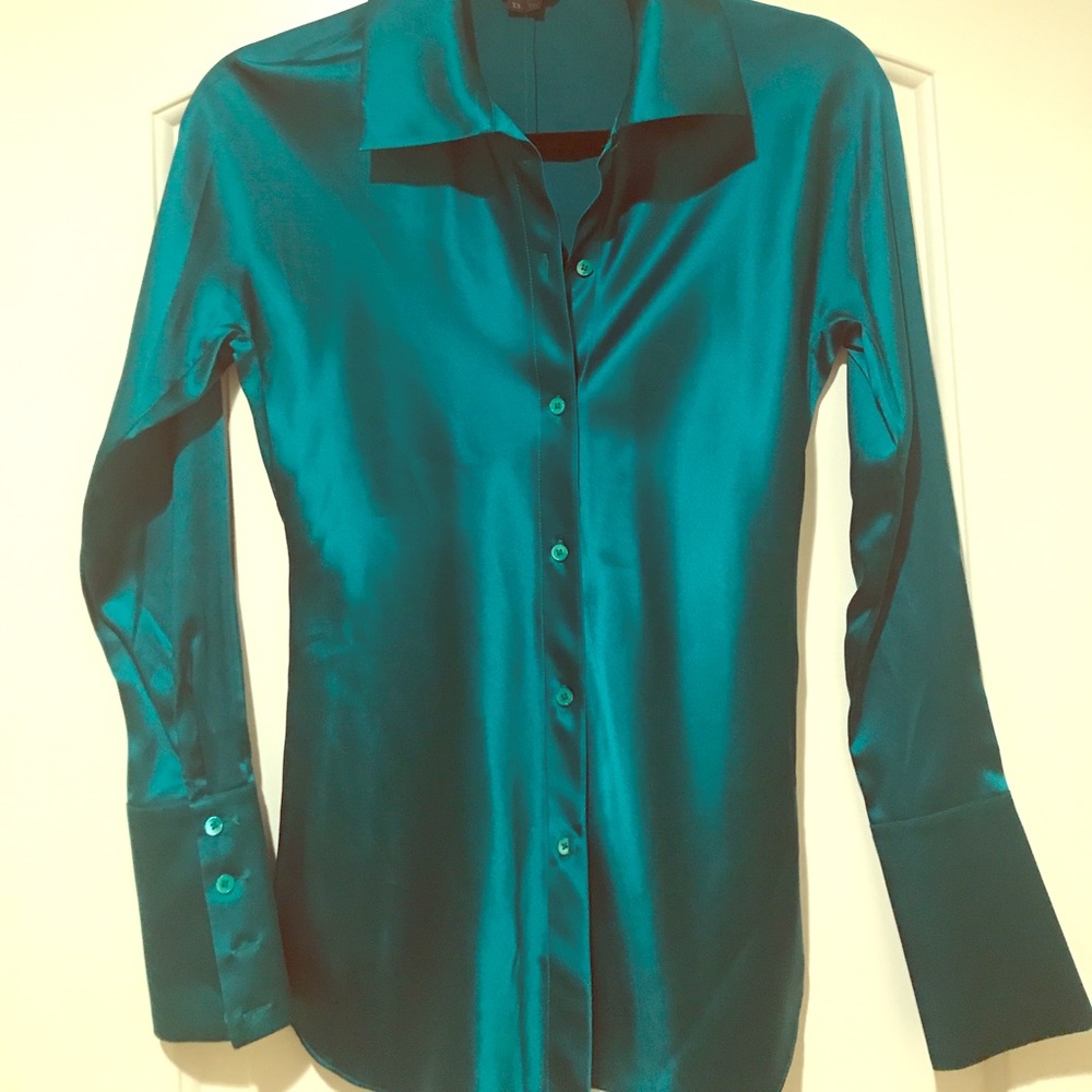 Boutique brand BIRD green button down