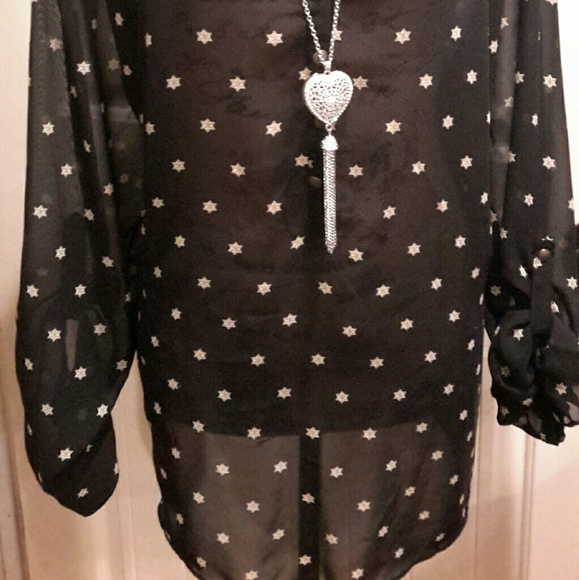 Blouse - Picture 2 of 3